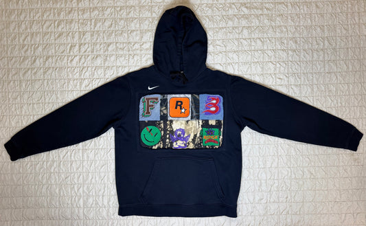 EMBROIDERY HOODIE-LARGE