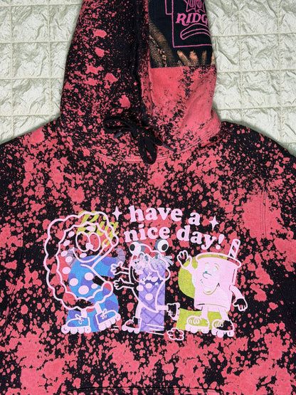 8 WHEELS RIDGE HOODIE-MEDIUM