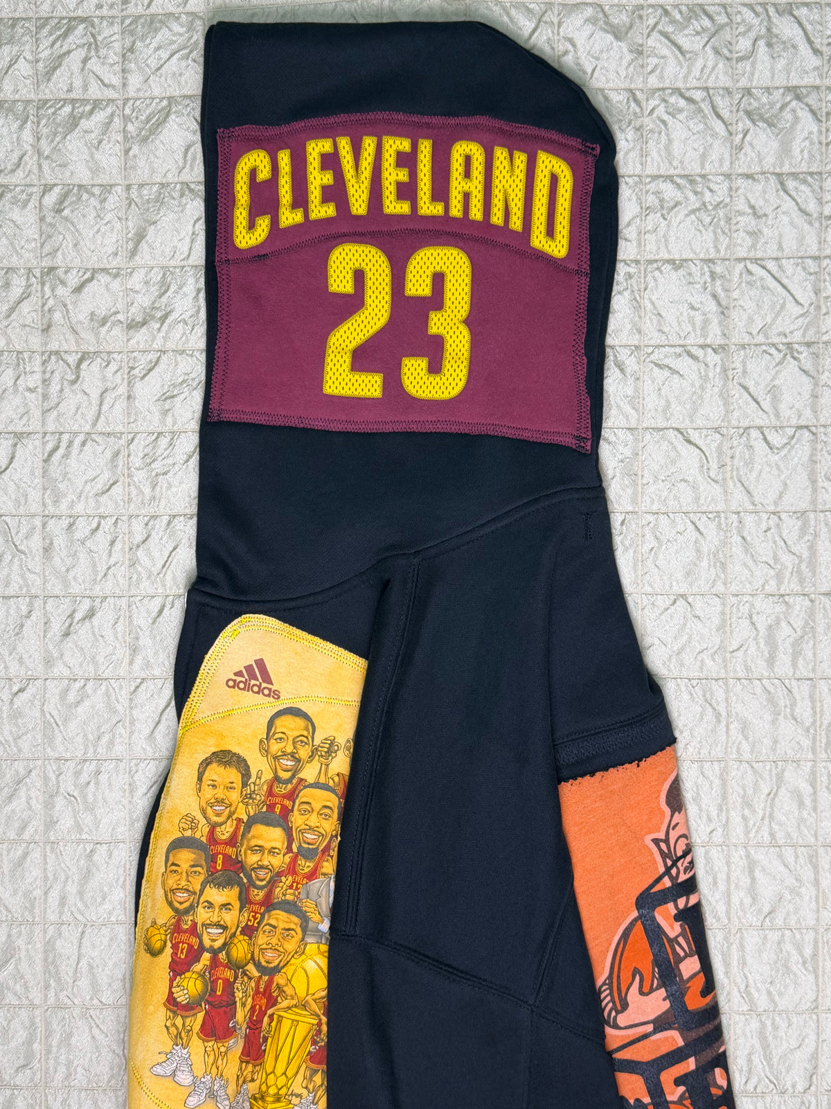 CLE ZIP-UP-BOXY FIT MEDIUM